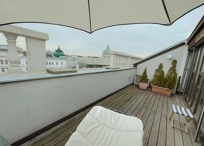Luxury 150m2 In Desirable Area Of Historic